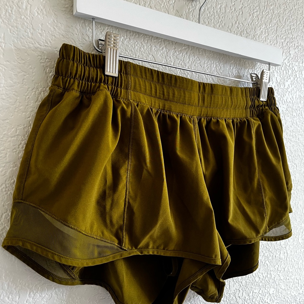 Lululemon LR Hotty Hot Shorts
